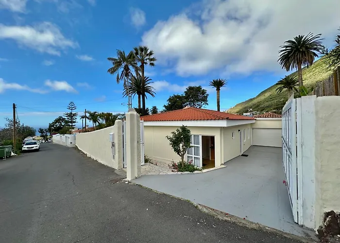 Апартаменты Humboldt Garden *